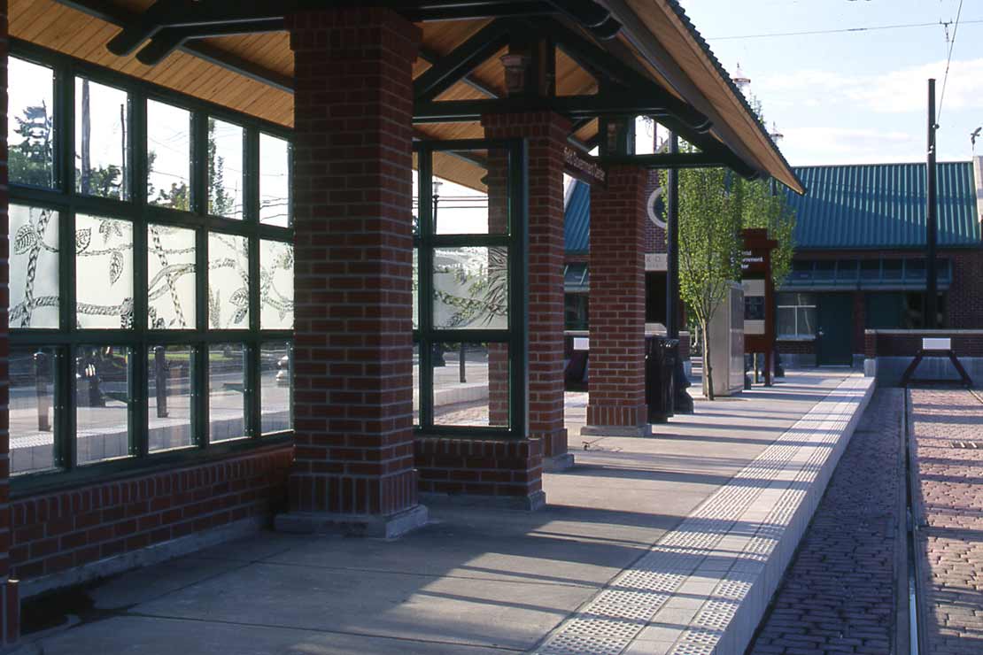 MAX light rail Platform